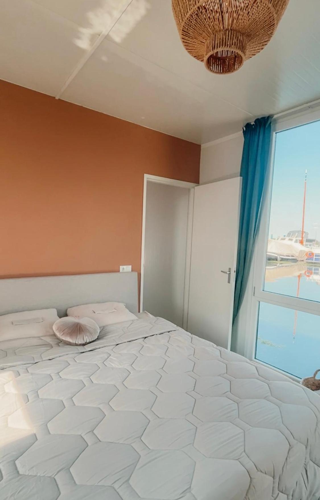 Retreatboat Ibiza Bed and Breakfast Lith Eksteriør billede